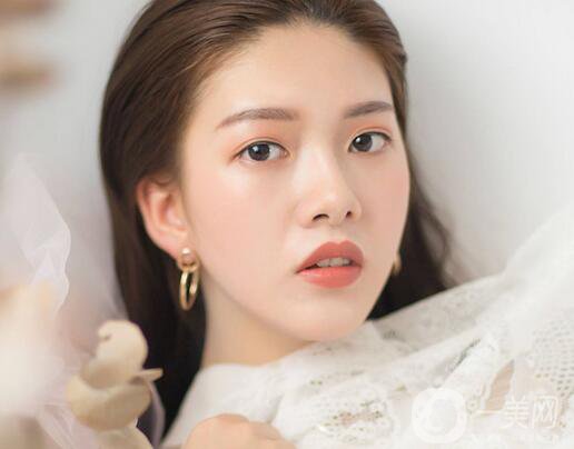 光子嫩膚價(jià)位 光子嫩膚多少錢(qián)