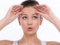 抬頭紋太重怎么辦？怎么消除抬頭紋？