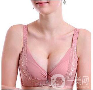 副乳疼痛有硬塊怎么辦？