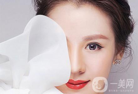 韓式三點(diǎn)法割雙眼皮手術(shù)的價(jià)格一般是多少