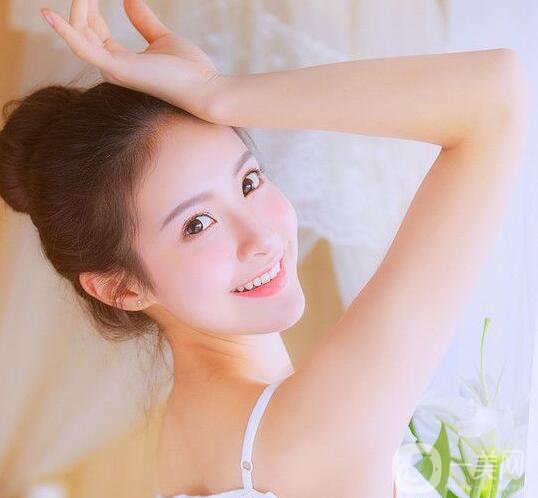 光子嫩膚 做光子嫩膚價(jià)格是多少？