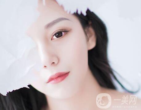 什么是隆鼻手術？隆鼻過程中會發(fā)生什么？