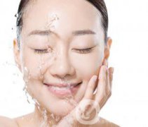 去抬頭紋*好的方法 怎么減少抬頭紋