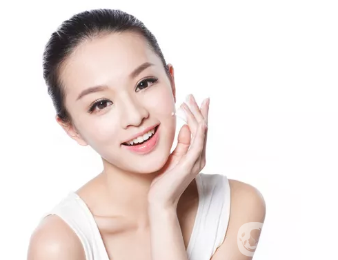 眼窩凹陷填充手術(shù)方式有哪些呢？