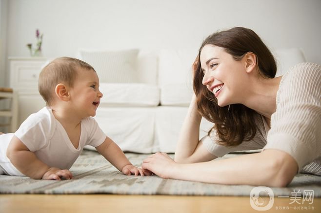 做了隆胸手術(shù)后，能夠正常母乳喂養(yǎng)嗎？