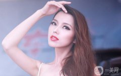 下巴墊什么材料*好 手術(shù)風(fēng)險(xiǎn)高嗎