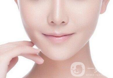 硅膠墊下巴要疼幾天？如何緩解這種疼痛感？