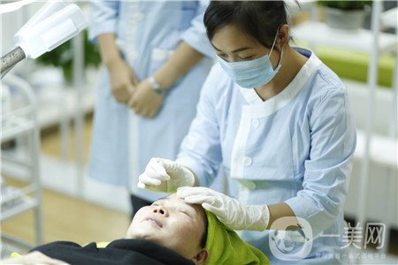 激光祛斑祛痘好不好？要調(diào)節(jié)多少次？