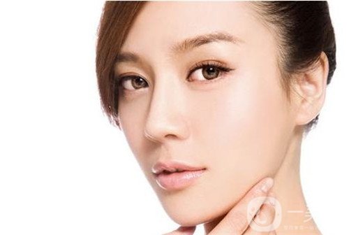 假體隆鼻多久完全消腫？怎么加速消腫呢？