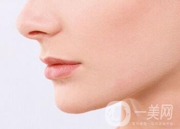 鼻子長(zhǎng)黑頭怎么辦？做激光有用嗎？