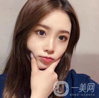 假體隆鼻整形手術一般多少錢？