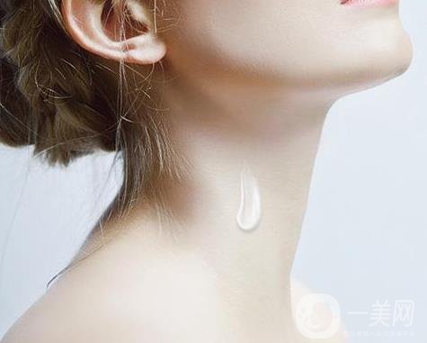 除頸紋用什么方法比較好見*快？