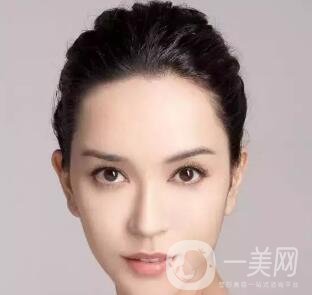 隆鼻手術(shù)的風(fēng)險(xiǎn)大嗎？有哪些？