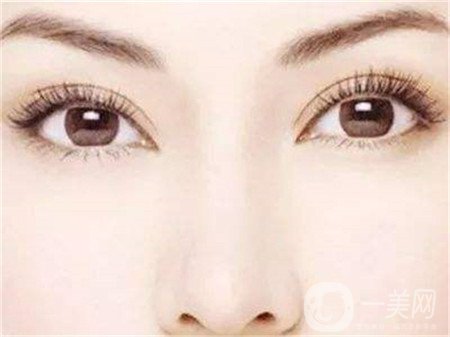 膨體材料隆鼻會透光嗎？術(shù)后*果自然嗎？