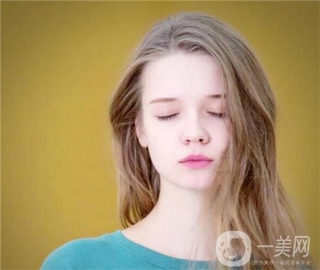 如何減少眼部皺紋？哪些方法比較*？