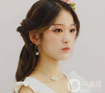 西安華旗唯美整形醫(yī)院做*多少錢？?jī)r(jià)格表收費(fèi)明細(xì)和案例分享