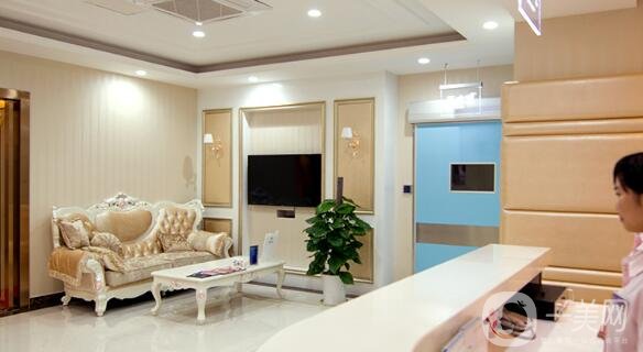 安岳星范(原安岳潤(rùn)白顏)醫(yī)療美容門診部