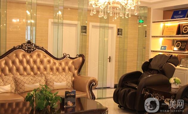 安岳星范(原安岳潤(rùn)白顏)醫(yī)療美容門診部