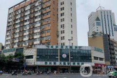 成都軍大整形醫(yī)院假體隆胸案例