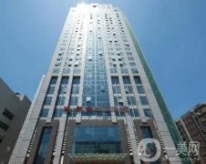 成都西區(qū)醫(yī)院鄧東偉雙眼皮案例