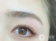怎么嫁接濃密的睫毛?嫁接睫毛后化妝有哪些注意事項?
