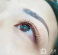 如何卸掉嫁接睫毛？