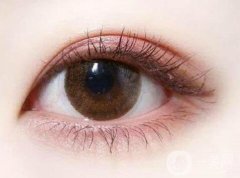在夏天割雙眼皮會導(dǎo)致發(fā)炎嗎？