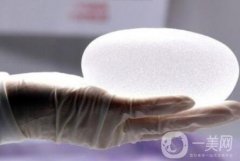 什么情況下必須取出隆胸假體？