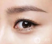 紋眼線的操作步驟和技巧？