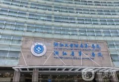 杭州三甲醫(yī)院割雙眼皮介紹抓中心吸眼球！