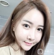 而且醫(yī)生也沒有完全了解我想要什么樣子的鼻型，就做了手術，術后恢復的也不