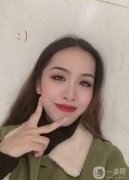 拉皮手術(shù)過(guò)程中因?yàn)槭谴蛄寺樗?，所以沒(méi)有感覺(jué)特別的疼痛，做完的時(shí)候感覺(jué)皮