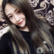 線雕手術(shù)看似簡單，其實(shí)那里還是比較復(fù)雜的，首先是要通過面診