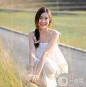，這樣長期下來好像惡性循環(huán)，后來我在整形醫(yī)院里做了熱瑪吉，深度的為自己