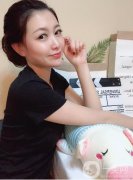 沒有做眼綜合手術(shù)之前的我，雖然眼并不是很小，但是單眼皮的我看上去沒有一