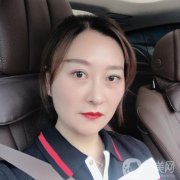 做完拉皮手術(shù)已經(jīng)有兩天的時(shí)間了?，F(xiàn)在的我還在醫(yī)院里，醫(yī)生已經(jīng)給我換上了
