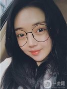 建議本人做一個玻尿酸除皺，當(dāng)時(shí)就下定決心做這個項(xiàng)目了