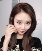第7天終于可以拆線了，拆線后發(fā)現(xiàn)鼻子不僅變小了，也不臃腫了