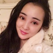 雖然已經(jīng)做好了去做雙眼皮手術(shù)的準(zhǔn)備，但是進入手術(shù)室之后，我還是無比的緊