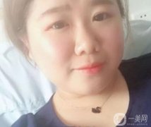 牙齒是人體的重要組成部分，整潔潔白可以提升人的整體體質(zhì)，讓微笑時(shí)更有感