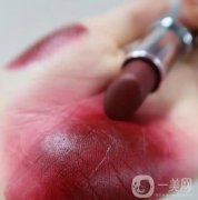 紀(jì)梵希小羊皮口紅：火色號推薦