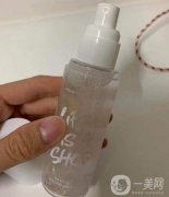 babi定妝噴霧怎么樣？輕薄細膩，給肌膚留下自然妝容