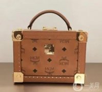 大牌包包中的辦公利器：上班族的時(shí)尚選擇