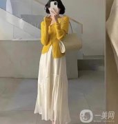 時(shí)尚半身裙與針織開(kāi)衫：50歲女性的優(yōu)雅搭配