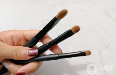 眼影刷的藝術：技巧與推薦