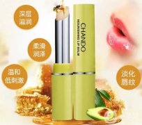 自然堂柔嫩保濕護唇膏：秋冬季唇部呵護的秘密武器