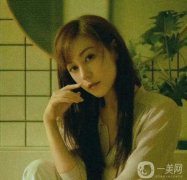 姐系美人回歸巔峰時期，張雨綺機場照引人矚目！