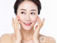 50歲以后的女性如何去除皺紋，保持精致美麗？
