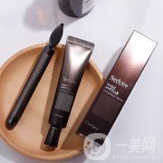 擊退黑眼圈：精準(zhǔn)護(hù)膚，重拾明亮雙眼