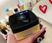 假期出游后的護(hù)膚秘籍：頸部護(hù)理不可忽視